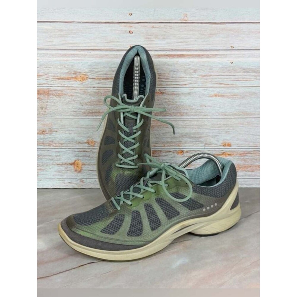 ECCO Womens Biom Fjuel Mesh Walking Shoes US W Size 10-10.5 Titanium/Ice Green